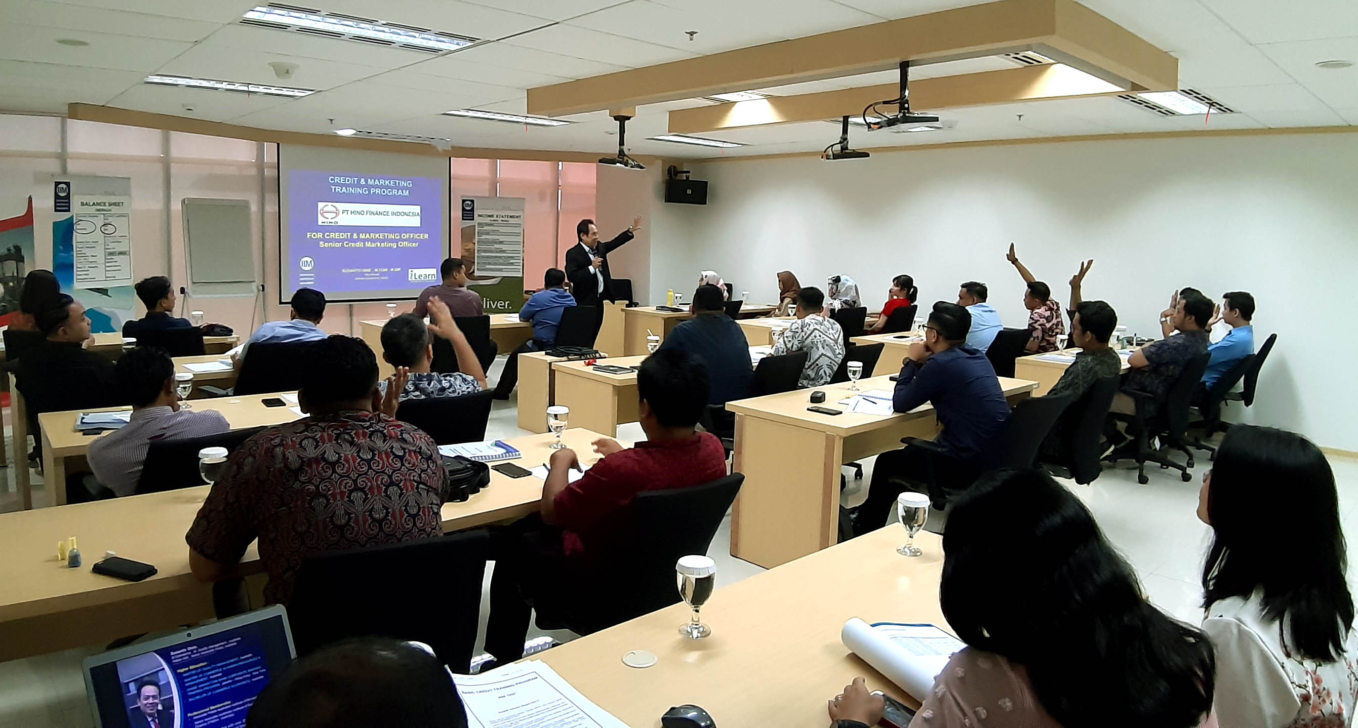 HINO FINANCE INDONESIA